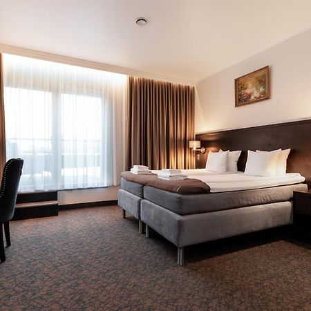 Adoryal Hotell 탈린 외부 사진