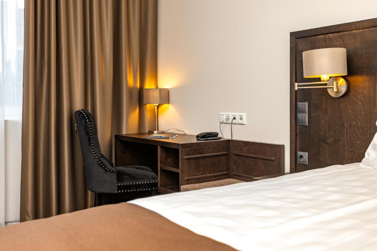 Adoryal Hotell 탈린 외부 사진