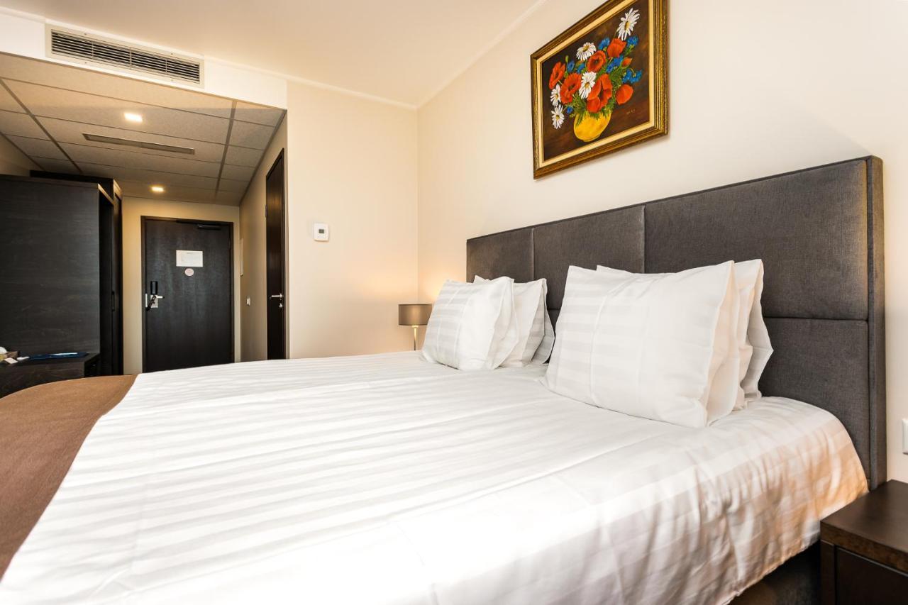 Adoryal Hotell 탈린 외부 사진