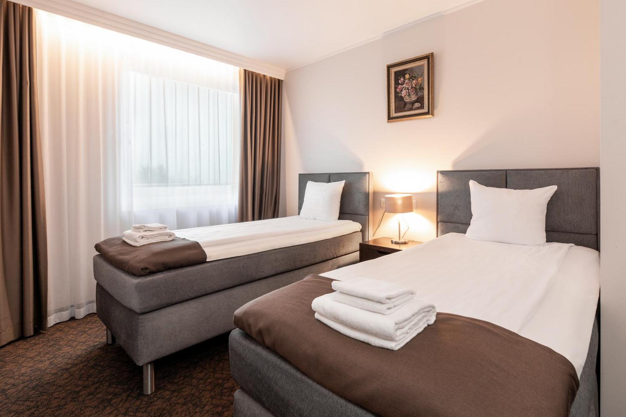 Adoryal Hotell 탈린 외부 사진