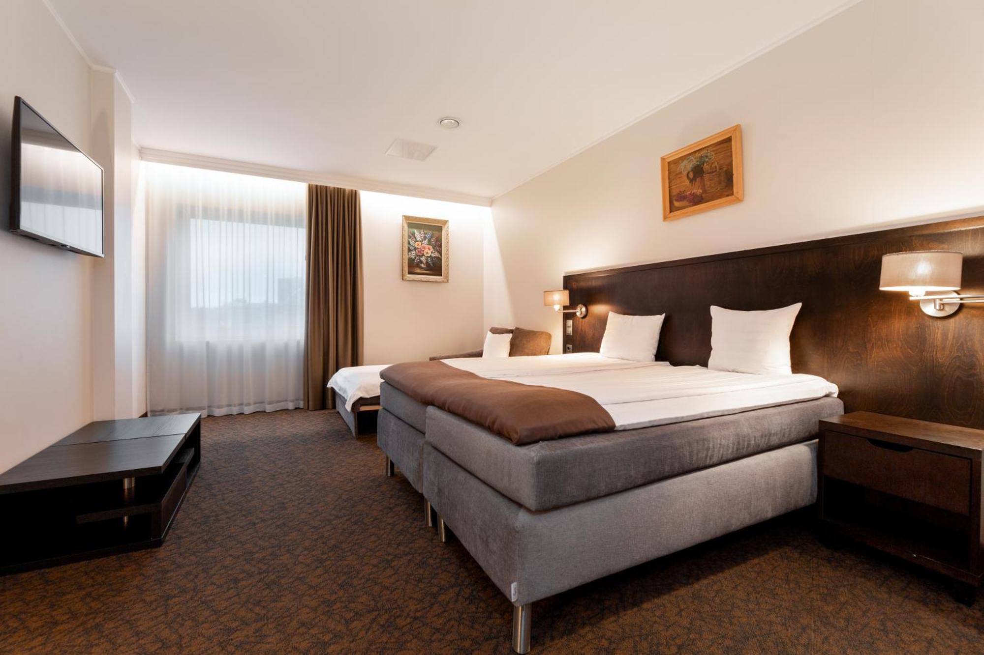 Adoryal Hotell 탈린 외부 사진